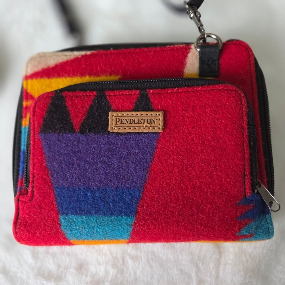 Pendleton Wool Crossbody Wallet Purse Red Native Aztec Southwest Small w/ Strap